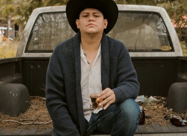 U N   M E J O R   H O M B R E